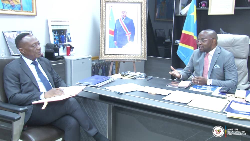 RÉPÉTITION DES NAUFRAGES EN RDC : ME MARC EKILA MISE SUR LA FORMATION DU PERSONNEL NAVIGANT POUR SAUVER DES VIES